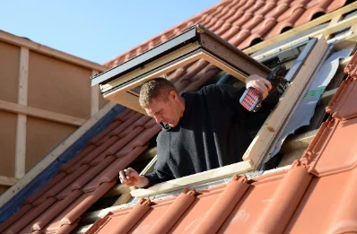 Pose de fenêtres de toit Velux au Mont-Saint-Adrien